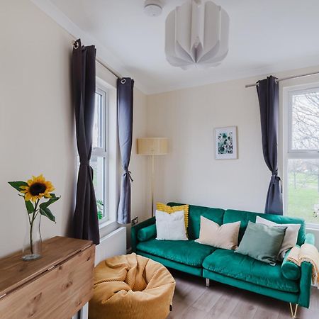 Apartmán Modern Cosy Corner Flat 3 Bed And Loft Sleep 7 People Londýn Exteriér fotografie